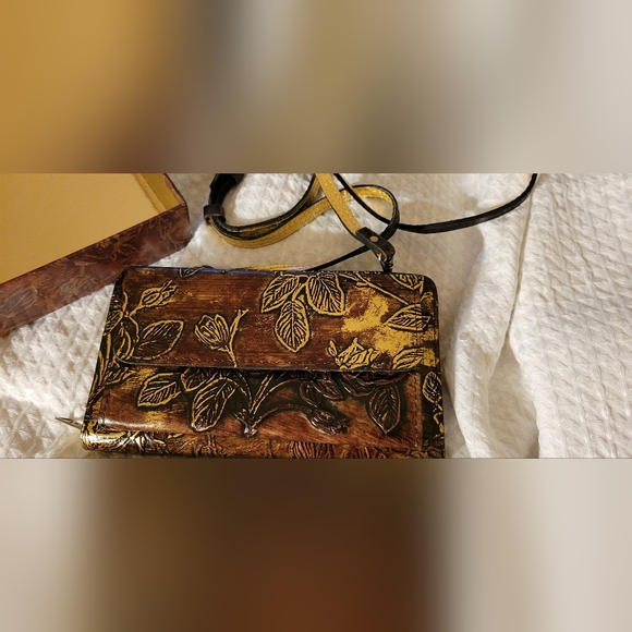 NWT & Box Patricia Nash Embossed Tooled Collection Bag Wristlet Envelope Clutch